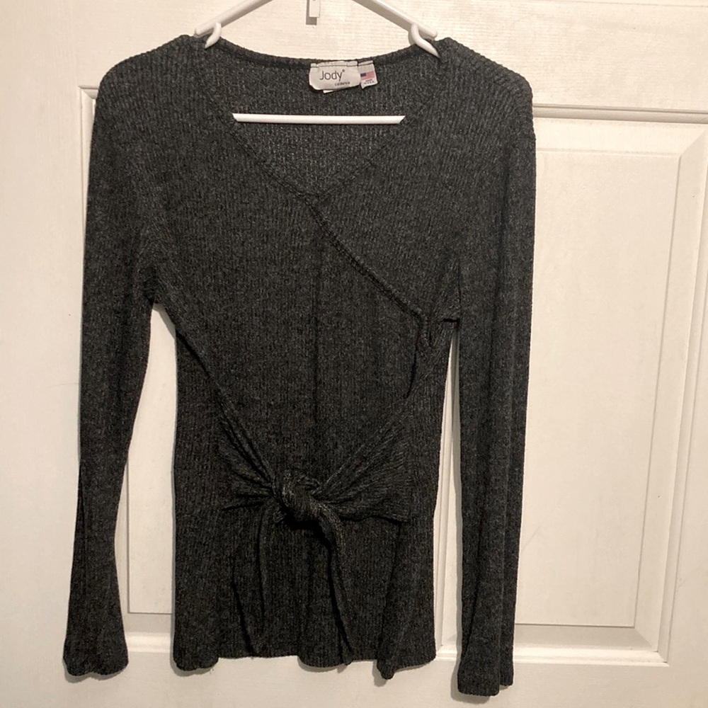 Jody long sleeve sweater, size small